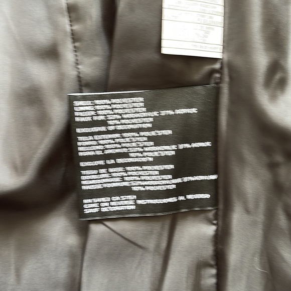 NWT - Guess puffer coat - Picture 11 of 15